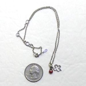 Pod ladybug & shamrock necklace silver
